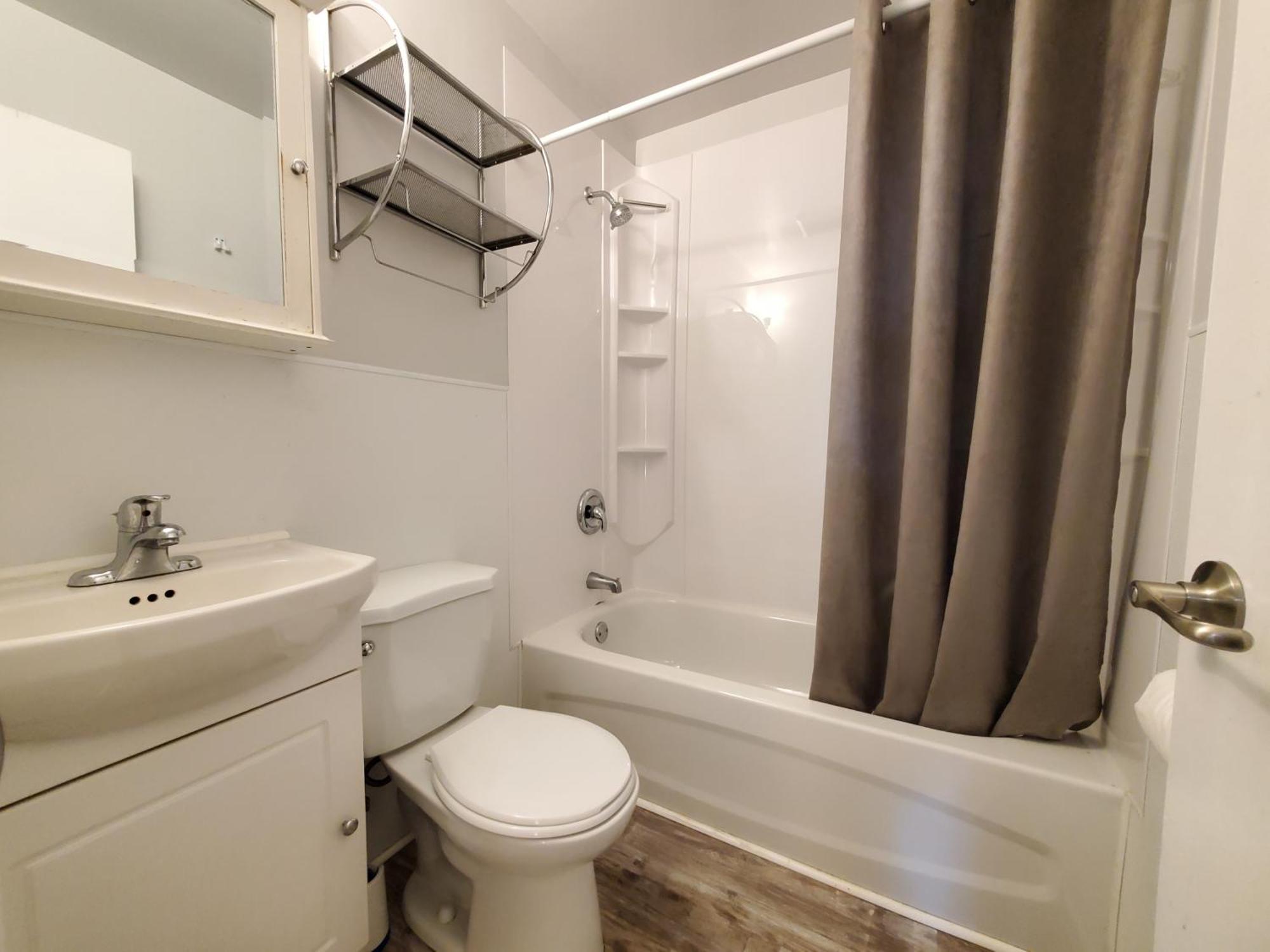 Modern Private 1Br Apt. W/Free Prkg + Fast Wi-Fi 수세인트마리 외부 사진
