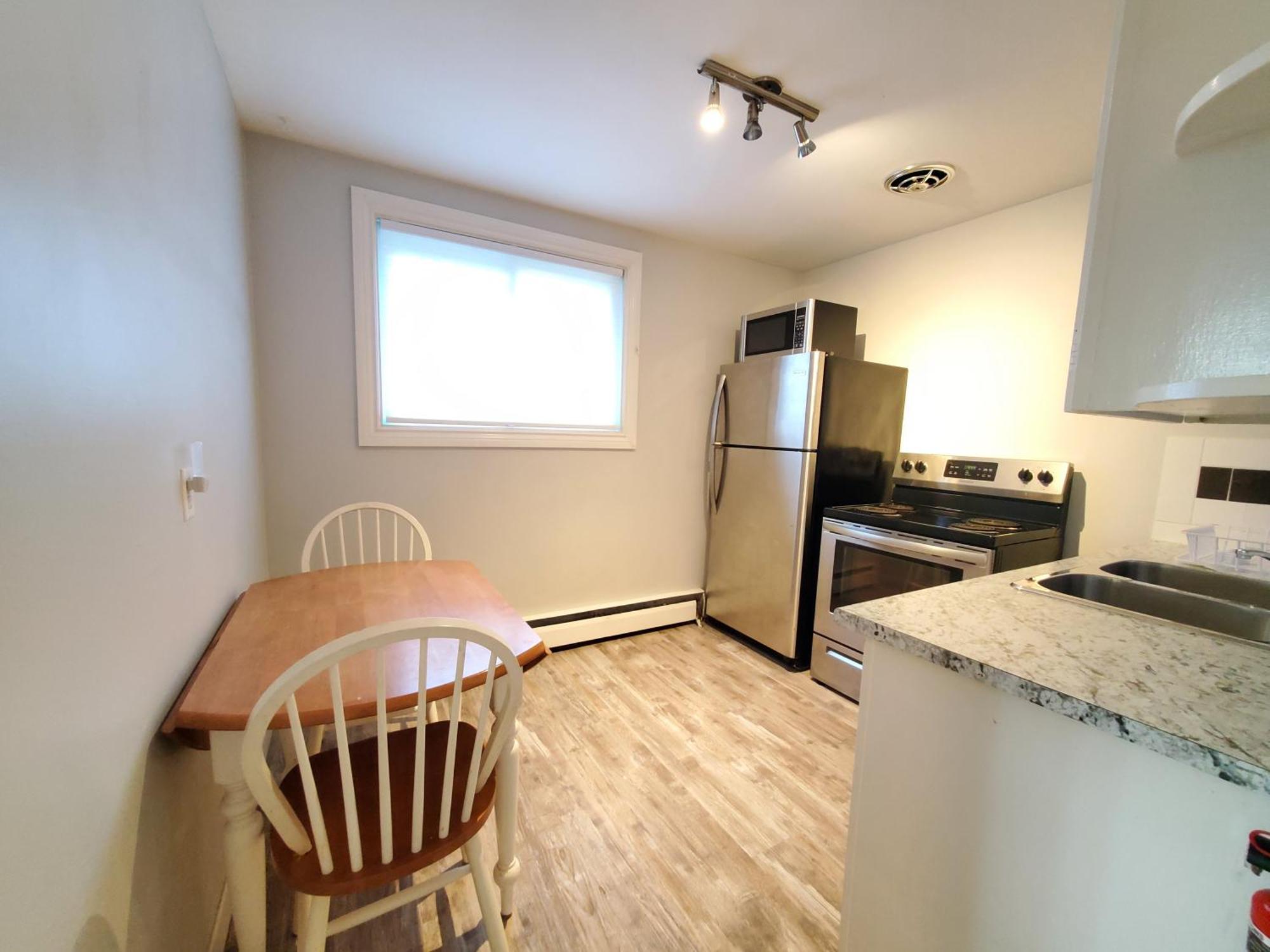 Modern Private 1Br Apt. W/Free Prkg + Fast Wi-Fi 수세인트마리 외부 사진
