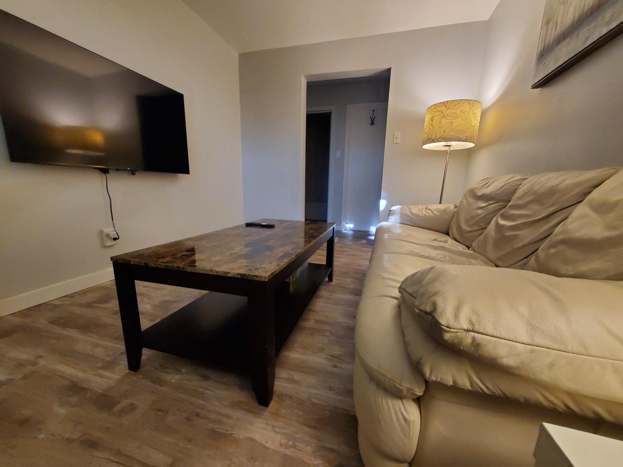 Modern Private 1Br Apt. W/Free Prkg + Fast Wi-Fi 수세인트마리 외부 사진